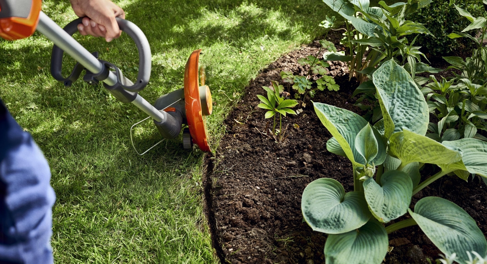 110iL ACCU TRIMMER INCL ACCU EN LADER