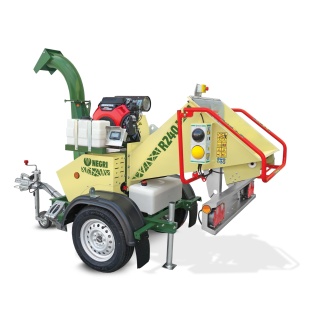 Hakselaar R240 21pk Honda GX630 Benzine, aanhanger